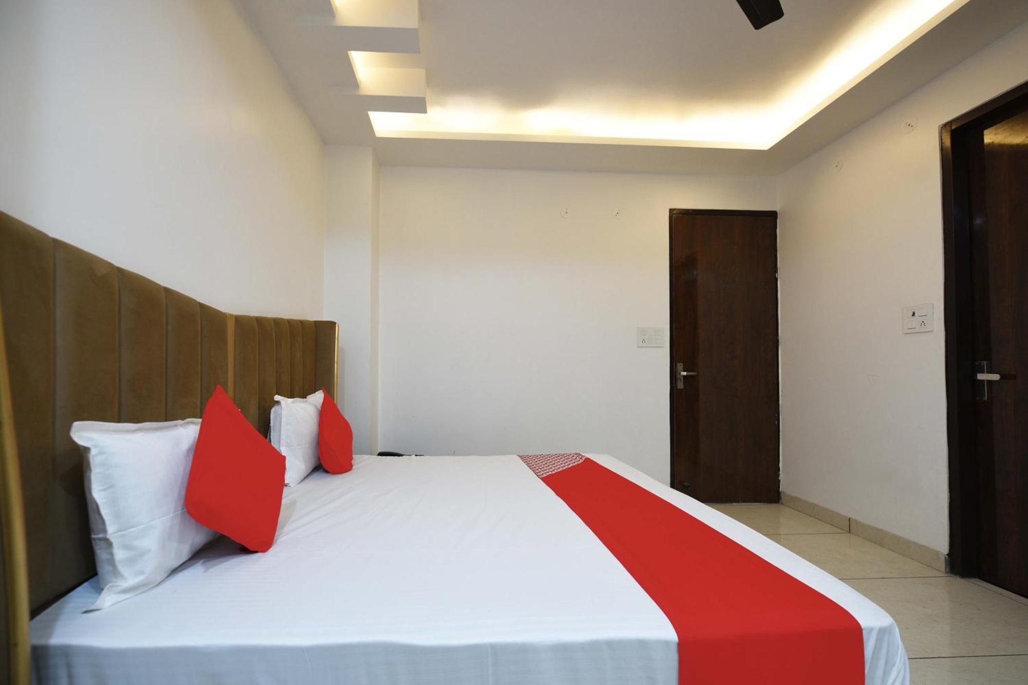 דלהי Hotel O Empire State מראה חיצוני תמונה
